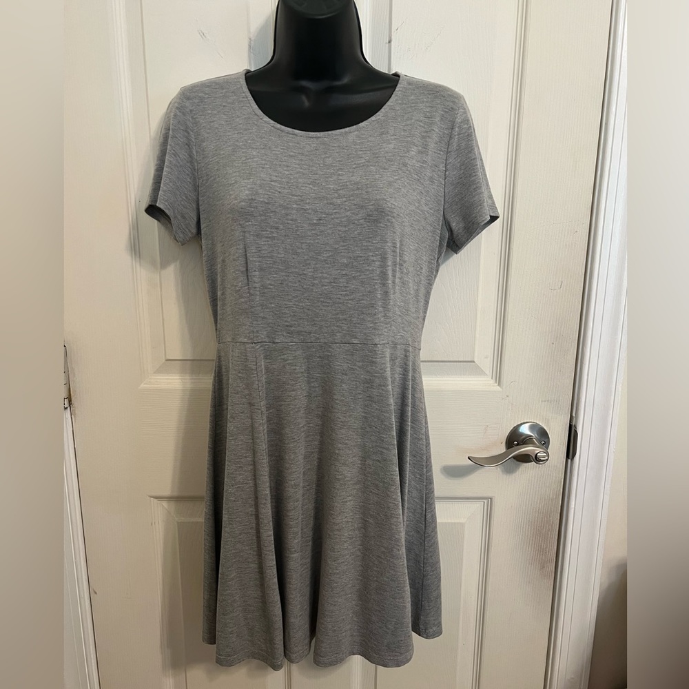 Ladies Gray Dress Short Sleeve